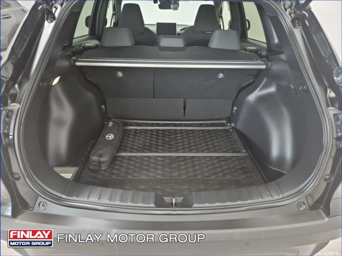 Toyota Corolla Cross SUV, Petrol Hybrid, 2024, Black