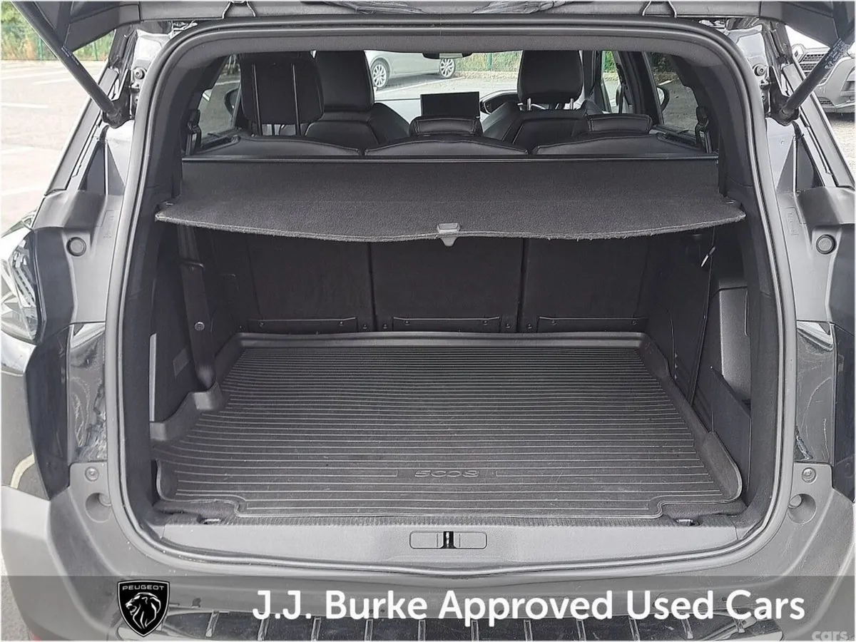 Peugeot 5008 SUV, Diesel, 2023, Black