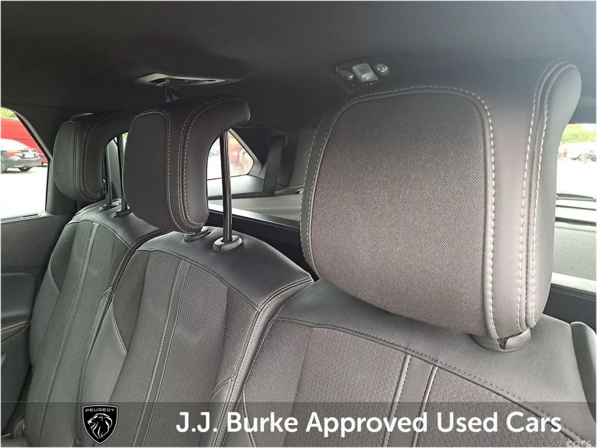 Peugeot 5008 SUV, Diesel, 2023, Black