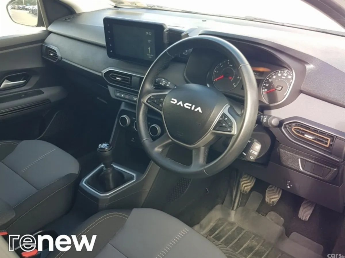 Dacia Jogger MPV, Petrol, 2024, Grey