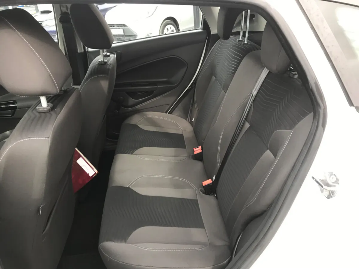 Ford Fiesta Hatchback, Petrol, 2017, White