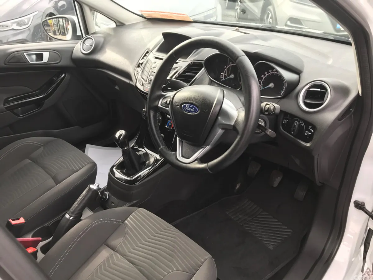 Ford Fiesta Hatchback, Petrol, 2017, White