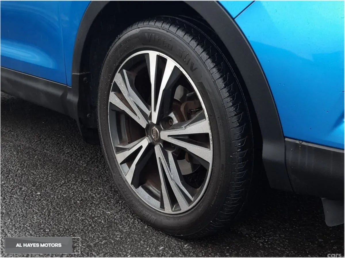 Nissan Qashqai SUV, Petrol, 2021, Blue