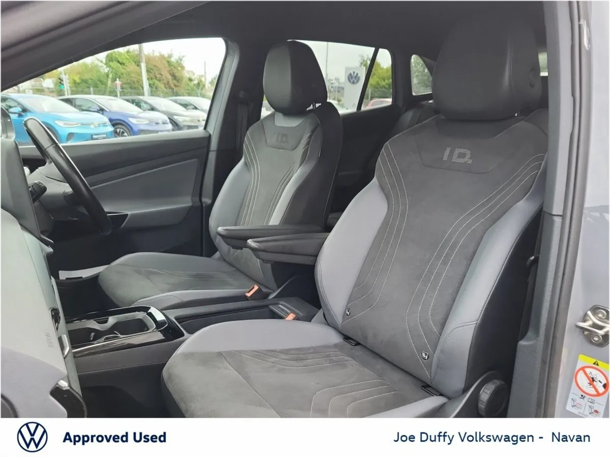 Volkswagen ID.4 Estate, Electric, 2024, Grey