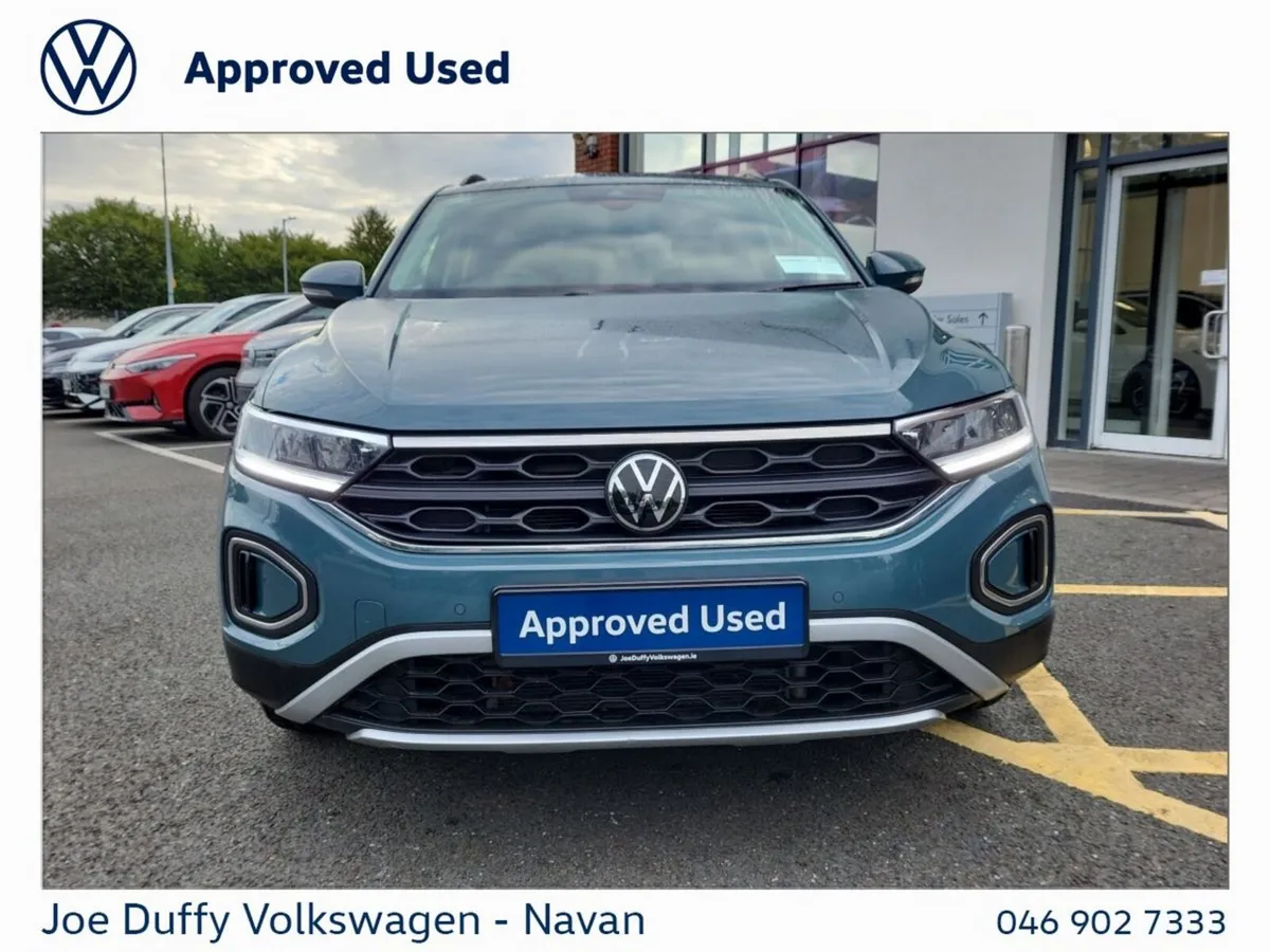 Volkswagen T-Roc SUV, Petrol, 2023, Blue