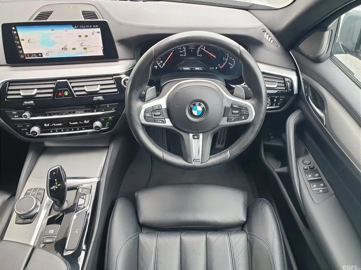 BMW 5-Series Saloon, Diesel, 2019, Blue