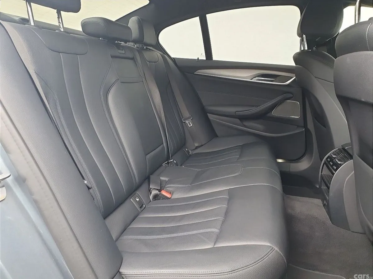 BMW 5-Series Saloon, Diesel, 2019, Blue