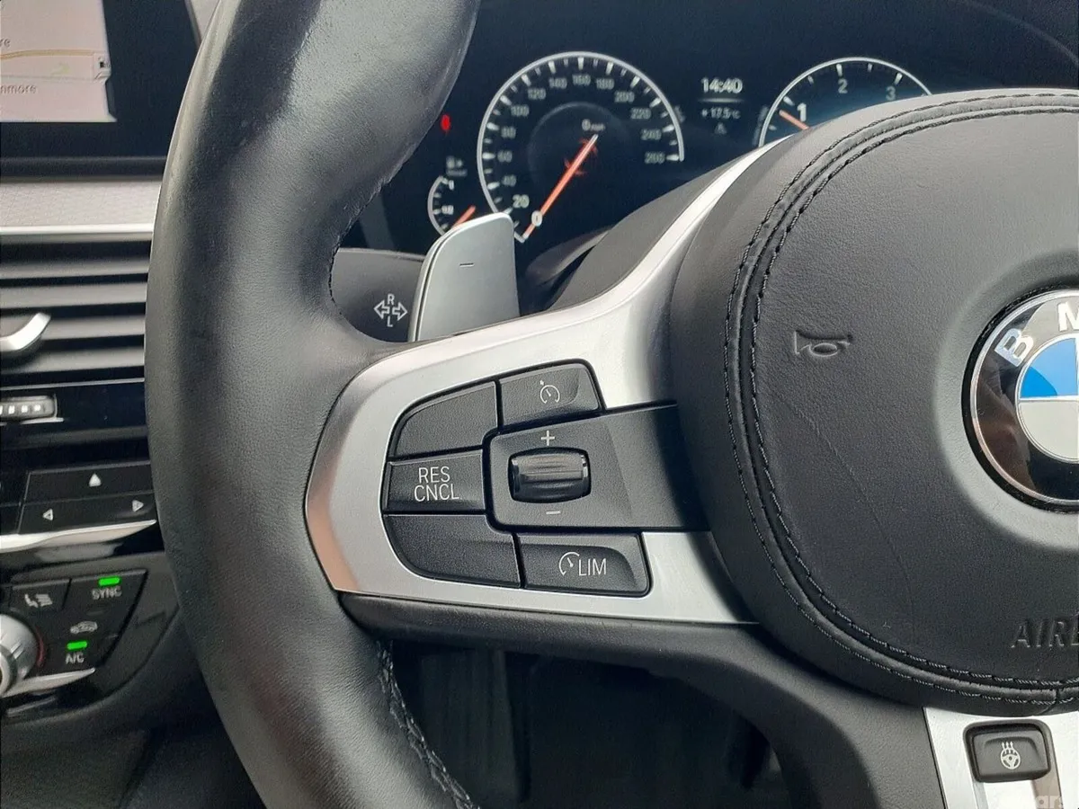 BMW 5-Series Saloon, Diesel, 2019, Blue