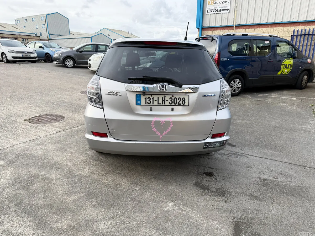 Honda Fit Hatchback, Petrol Hybrid, 2013, Silver