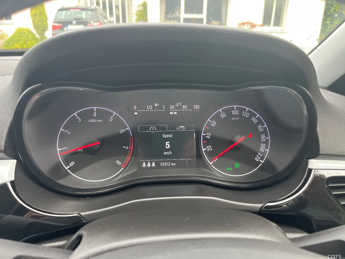 Opel Corsa Hatchback, Petrol, 2019, White