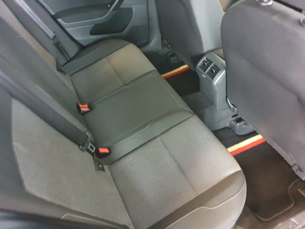 Volkswagen Golf Hatchback, Petrol, 2017, Blue