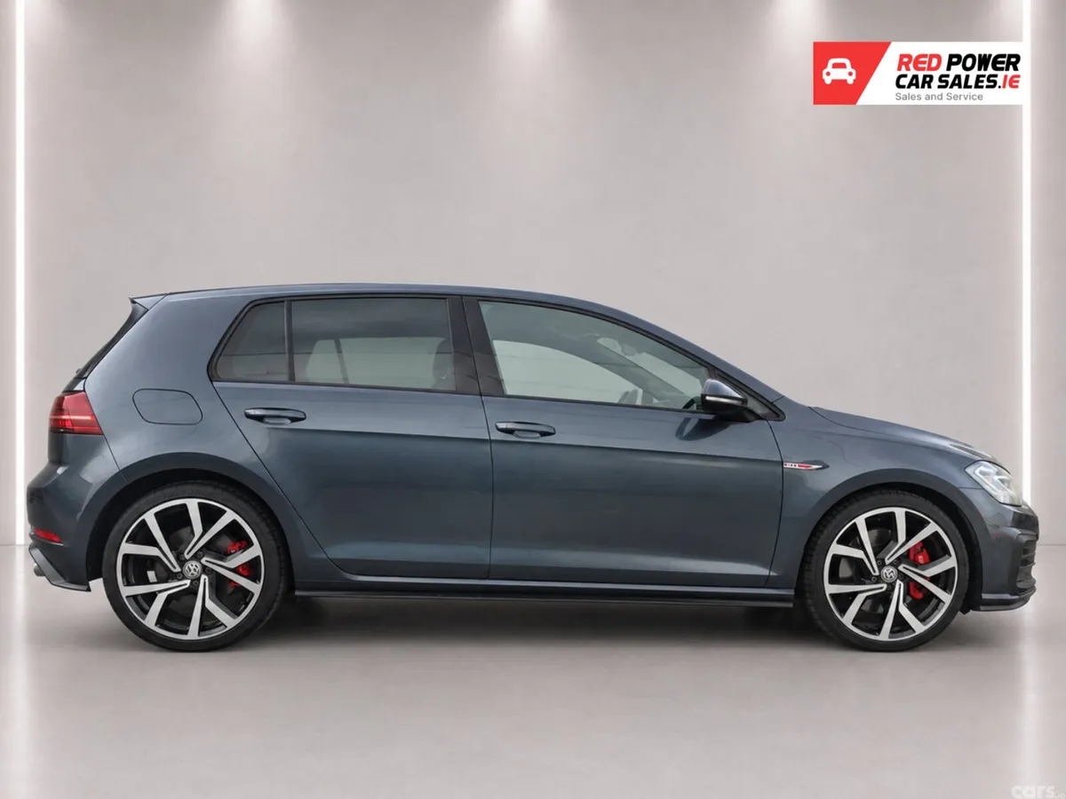 Volkswagen Golf Hatchback, Petrol, 2017, Blue