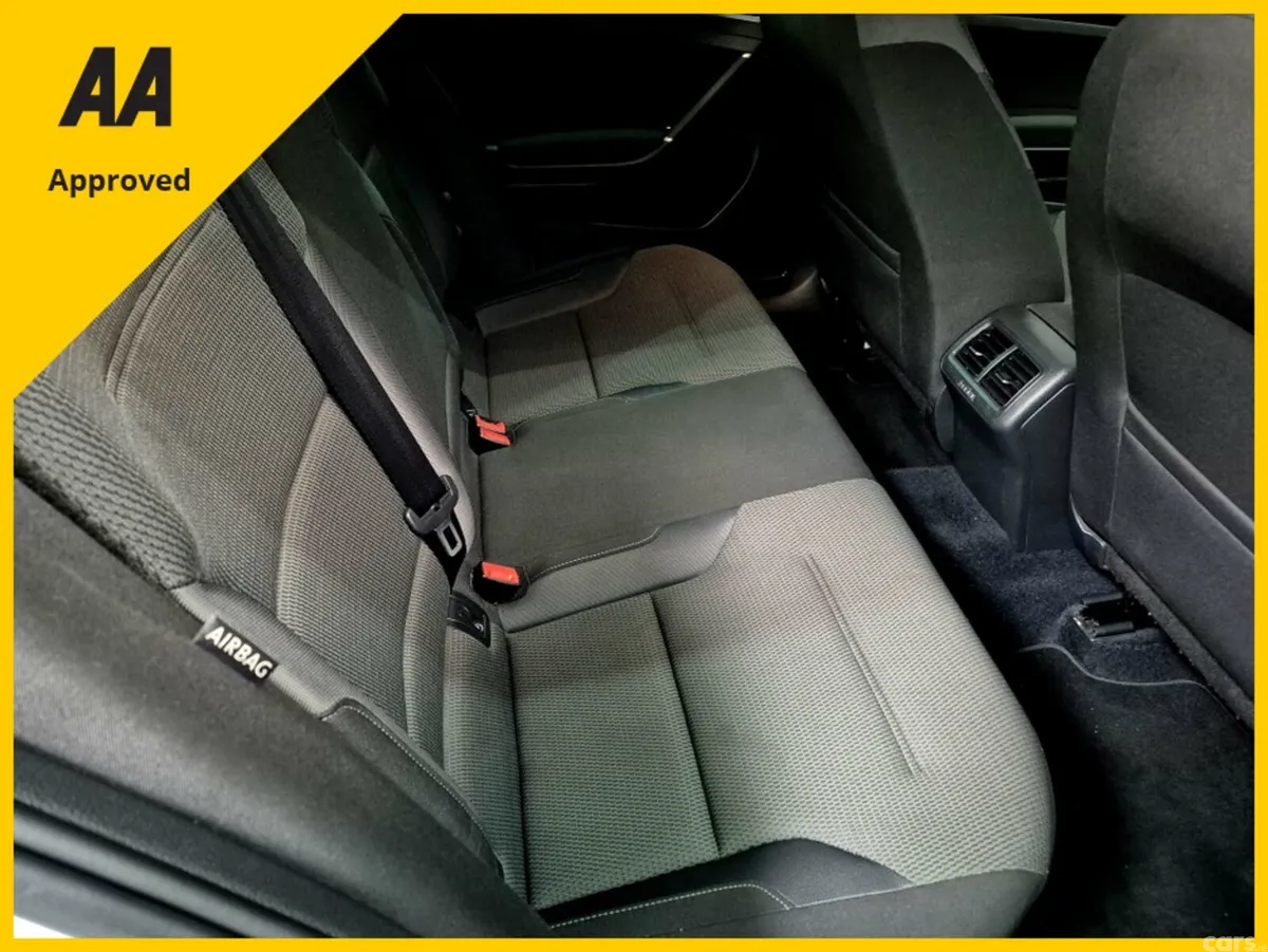 Volkswagen Golf Hatchback, Petrol, 2016, White