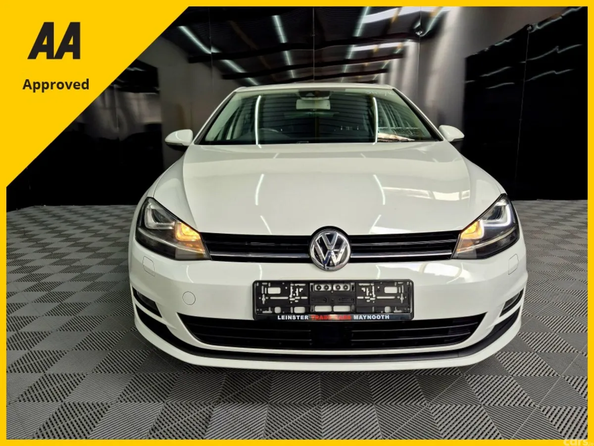 Volkswagen Golf Hatchback, Petrol, 2016, White
