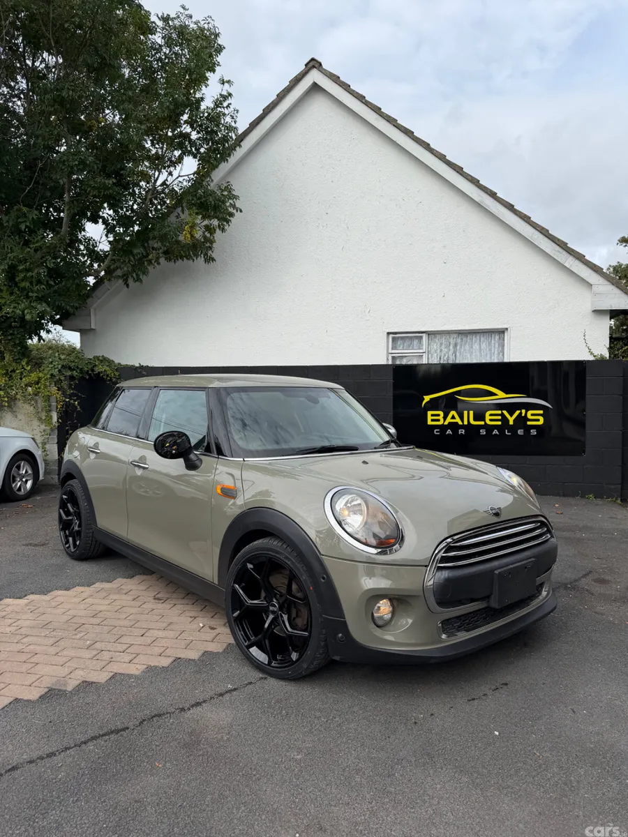Mini Cooper Hatchback, Petrol, 2018, Grey