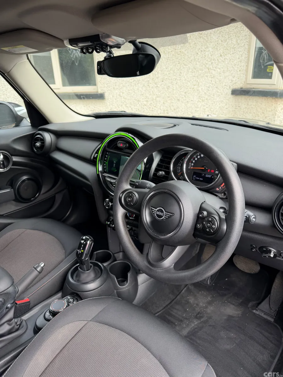 Mini Cooper Hatchback, Petrol, 2018, Grey