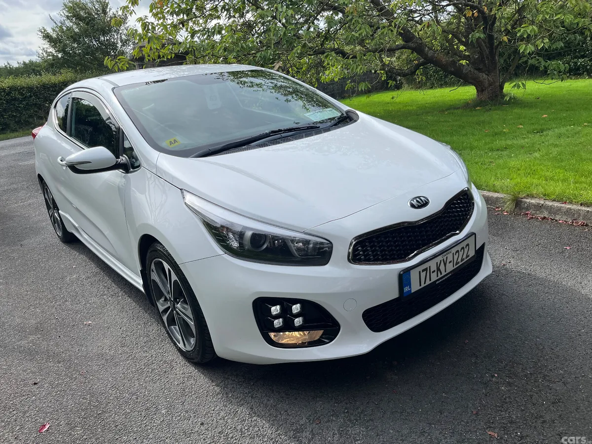 Kia Ceed Hatchback, Diesel, 2017, White