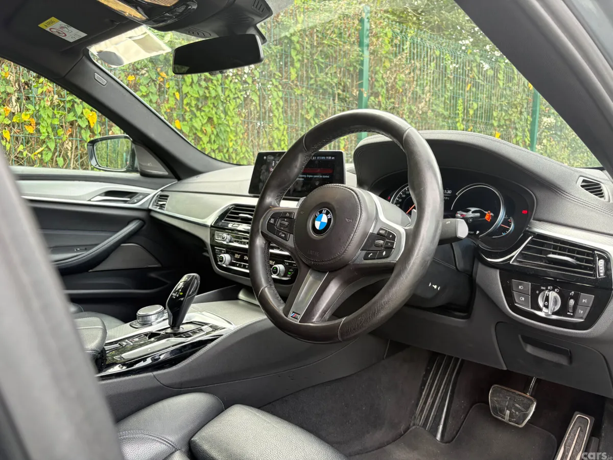 BMW 5-Series Saloon, Diesel, 2017, Blue