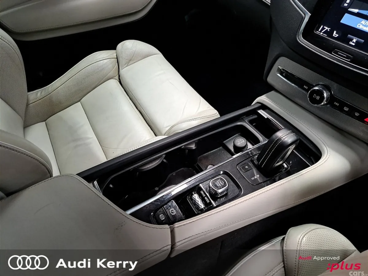 Volvo XC90 Estate, Petrol Hybrid, 2021, Grey