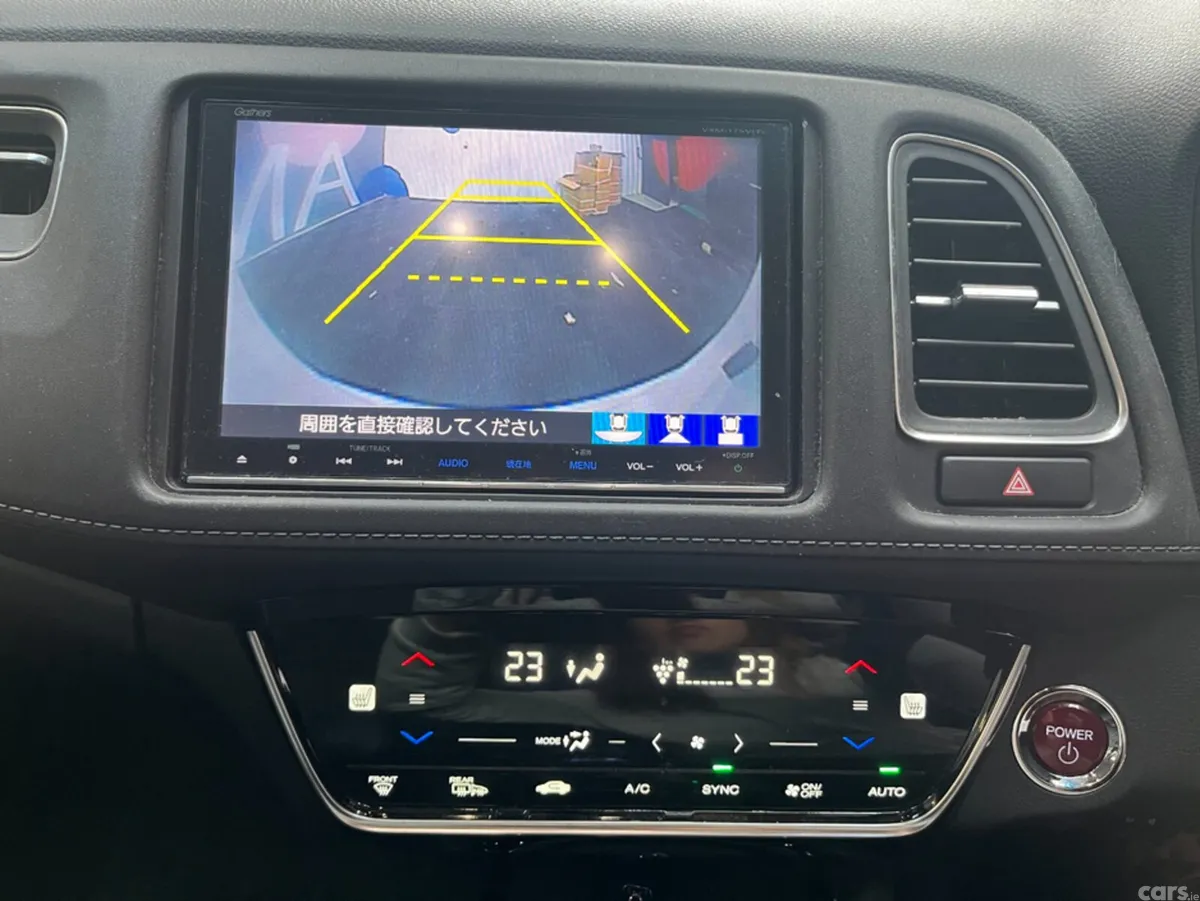 Honda Vezel SUV, Petrol Hybrid, 2017, White