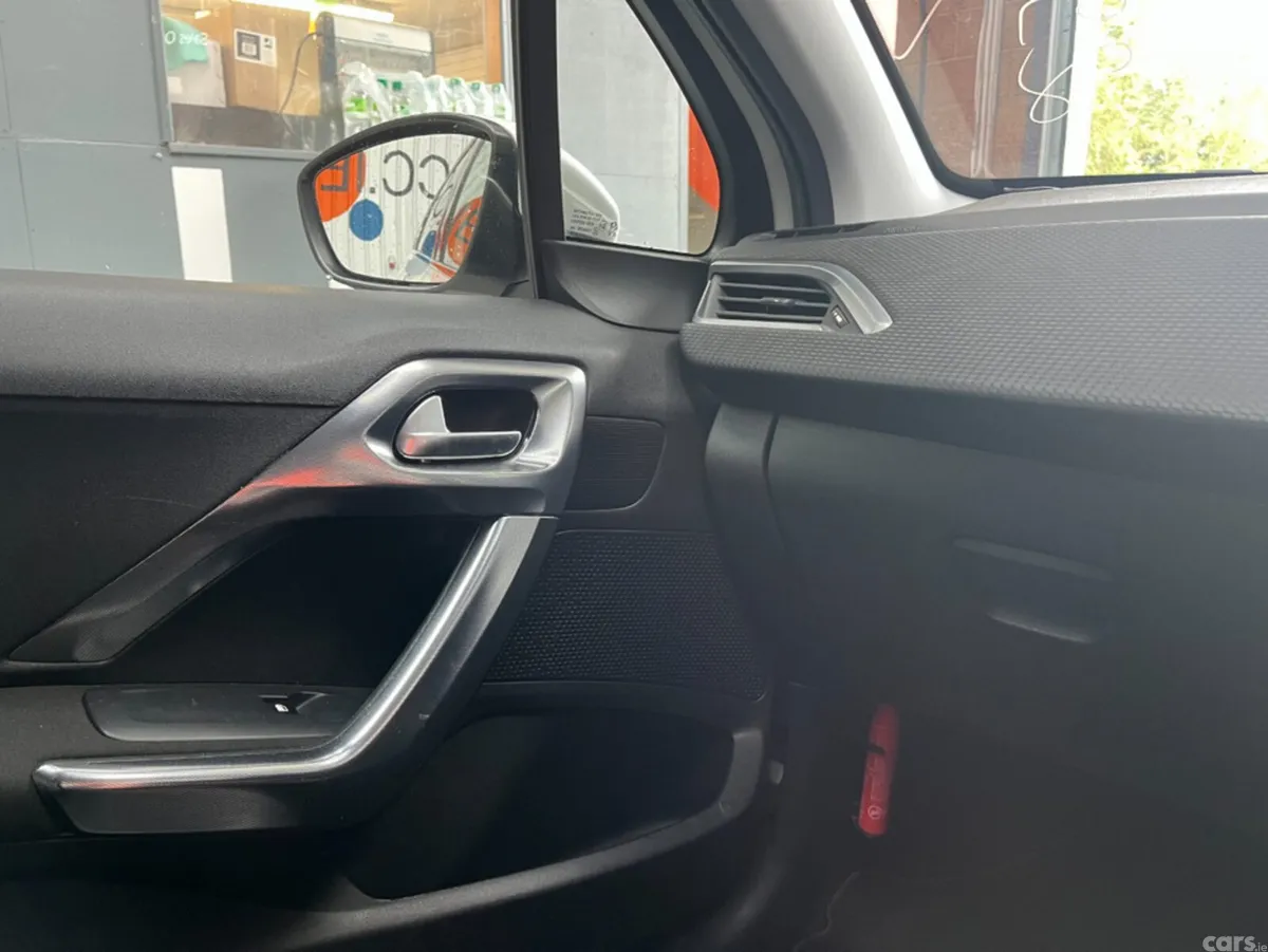 Peugeot 2008 SUV, Petrol, 2017, White