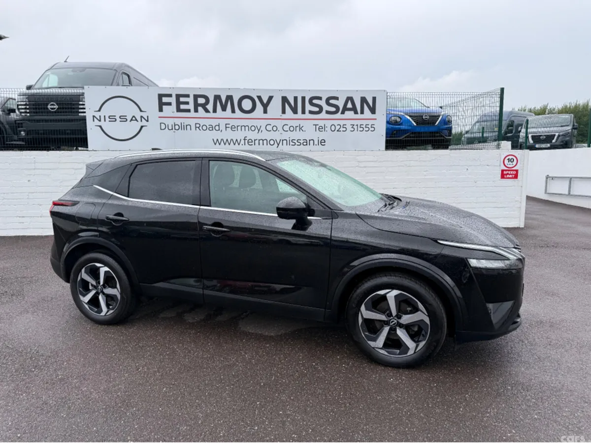 Nissan Qashqai Hatchback, Petrol, 2023, Black