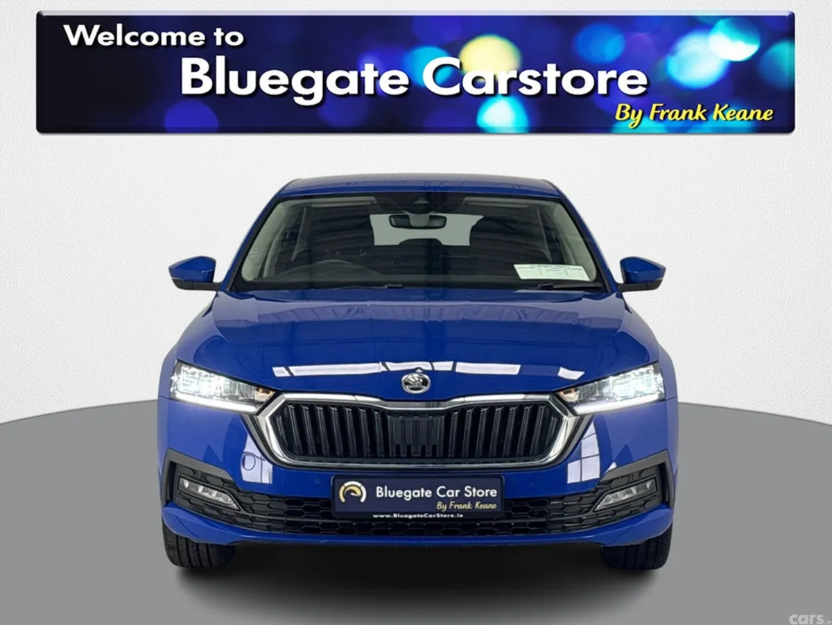 Skoda Octavia Saloon, Petrol Plug-in Hybrid, 2024, Blue