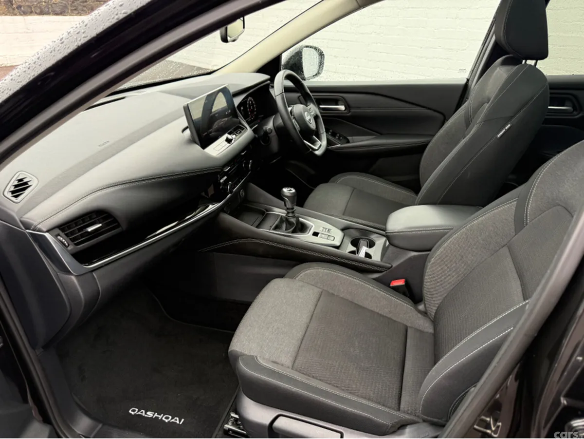 Nissan Qashqai Hatchback, Petrol, 2023, Black
