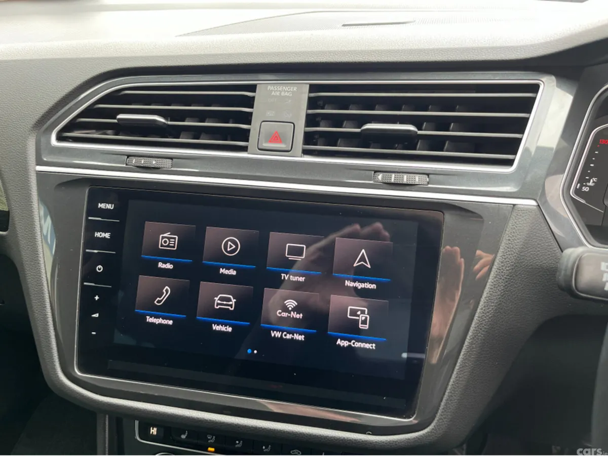 Volkswagen Tiguan SUV, Diesel, 2020, Red