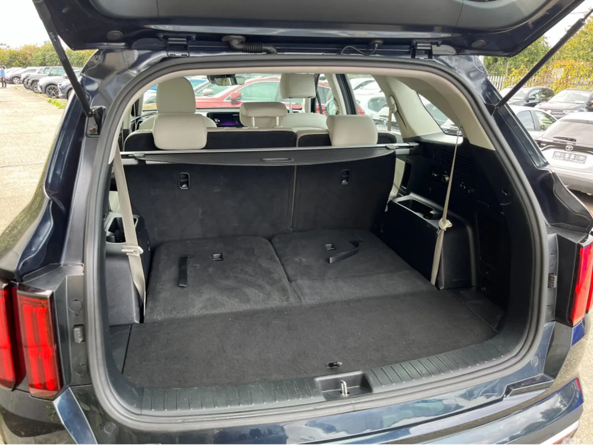 Kia Sorento SUV, Petrol Plug-in Hybrid, 2023, Blue