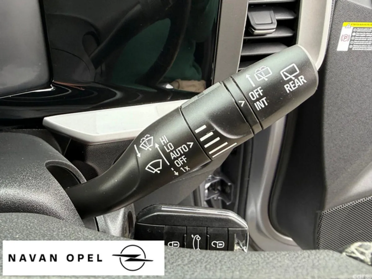 Opel Mokka SUV, Petrol, 2024, Grey