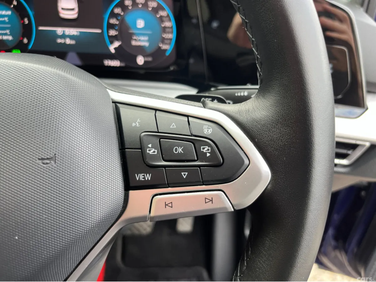 Volkswagen Golf Hatchback, Diesel, 2023, Blue