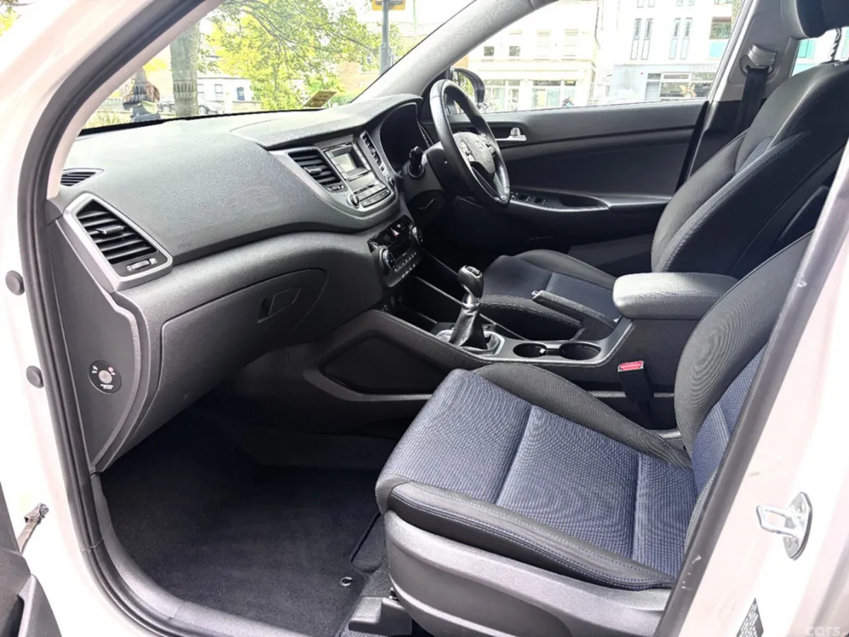 Hyundai Tucson MPV, Diesel, 2016, White
