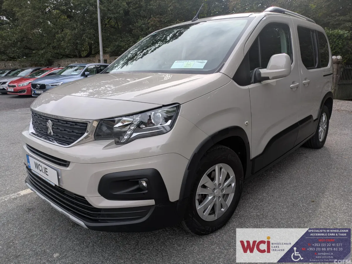 Peugeot Rifter MPV, Diesel, 2021, Beige