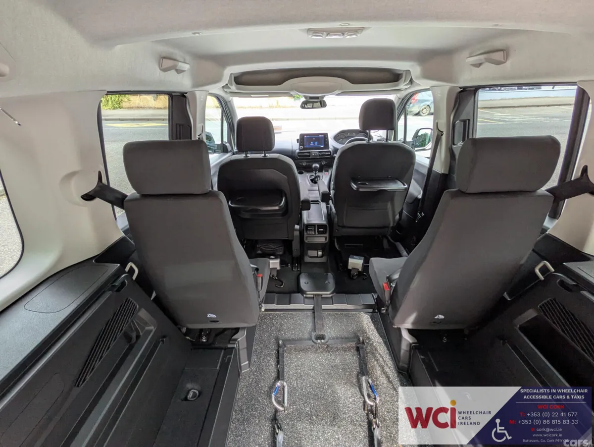 Peugeot Rifter MPV, Diesel, 2021, Beige