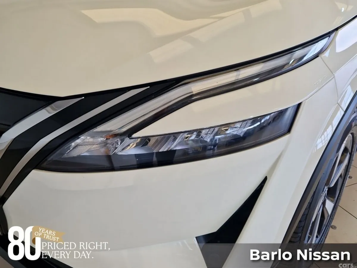 Nissan Qashqai MPV, Petrol, 2024, White