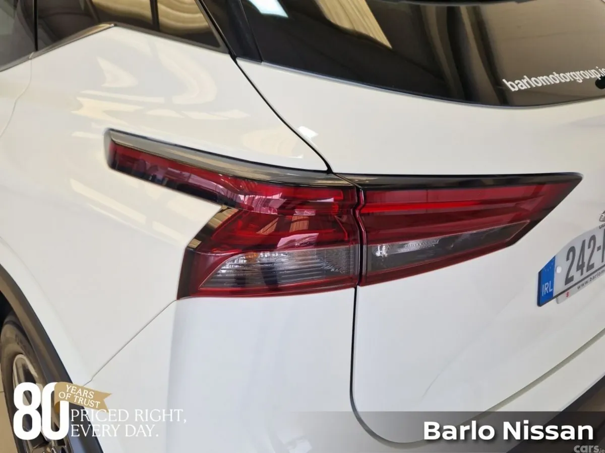 Nissan Qashqai MPV, Petrol, 2024, White