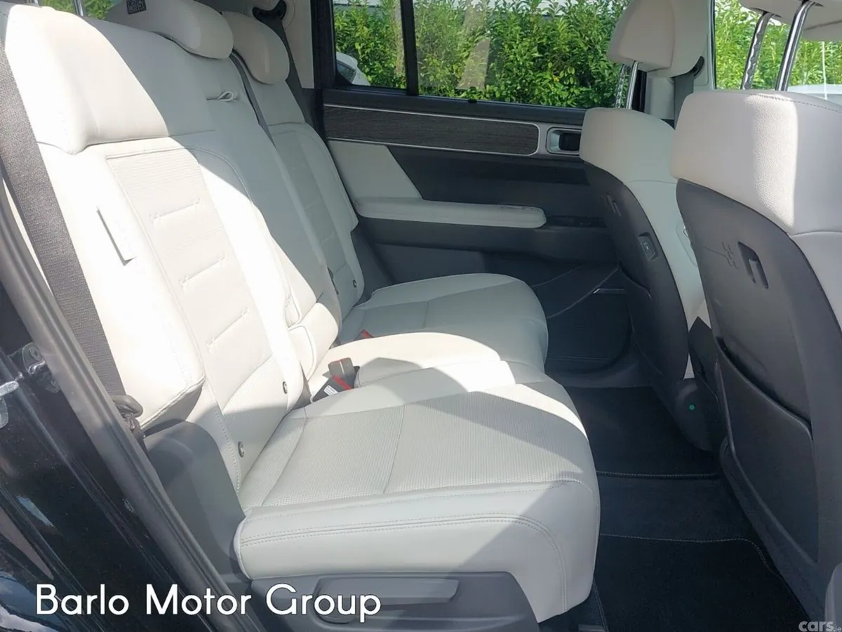 Hyundai Santa Fe SUV, Petrol Plug-in Hybrid, 2026, Black