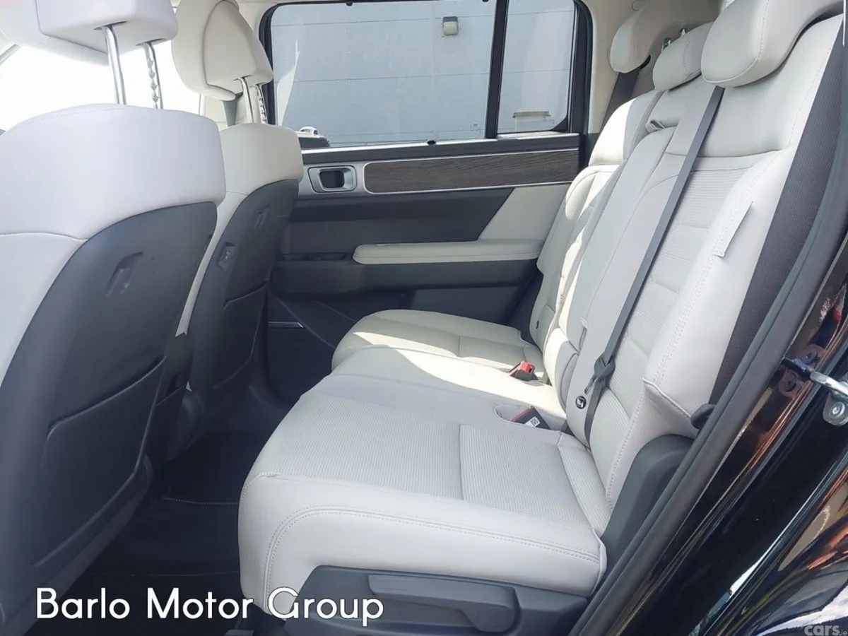 Hyundai Santa Fe SUV, Petrol Plug-in Hybrid, 2026, Black