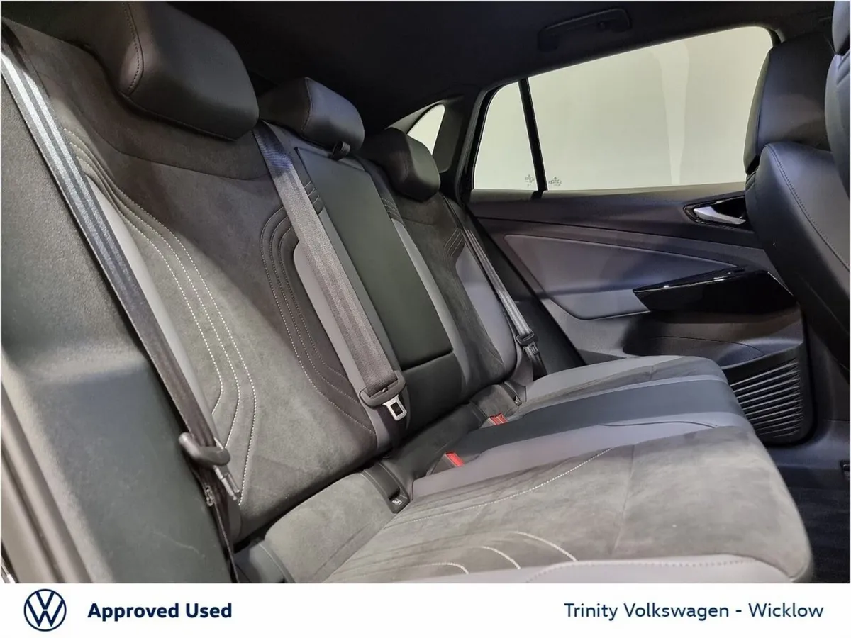 Volkswagen ID.4 SUV, Electric, 2026, Black