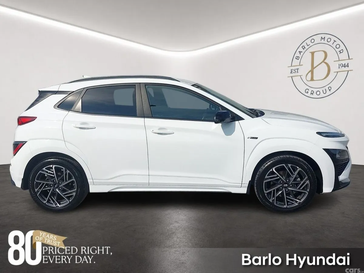 Hyundai KONA MPV, Petrol, 2022, White