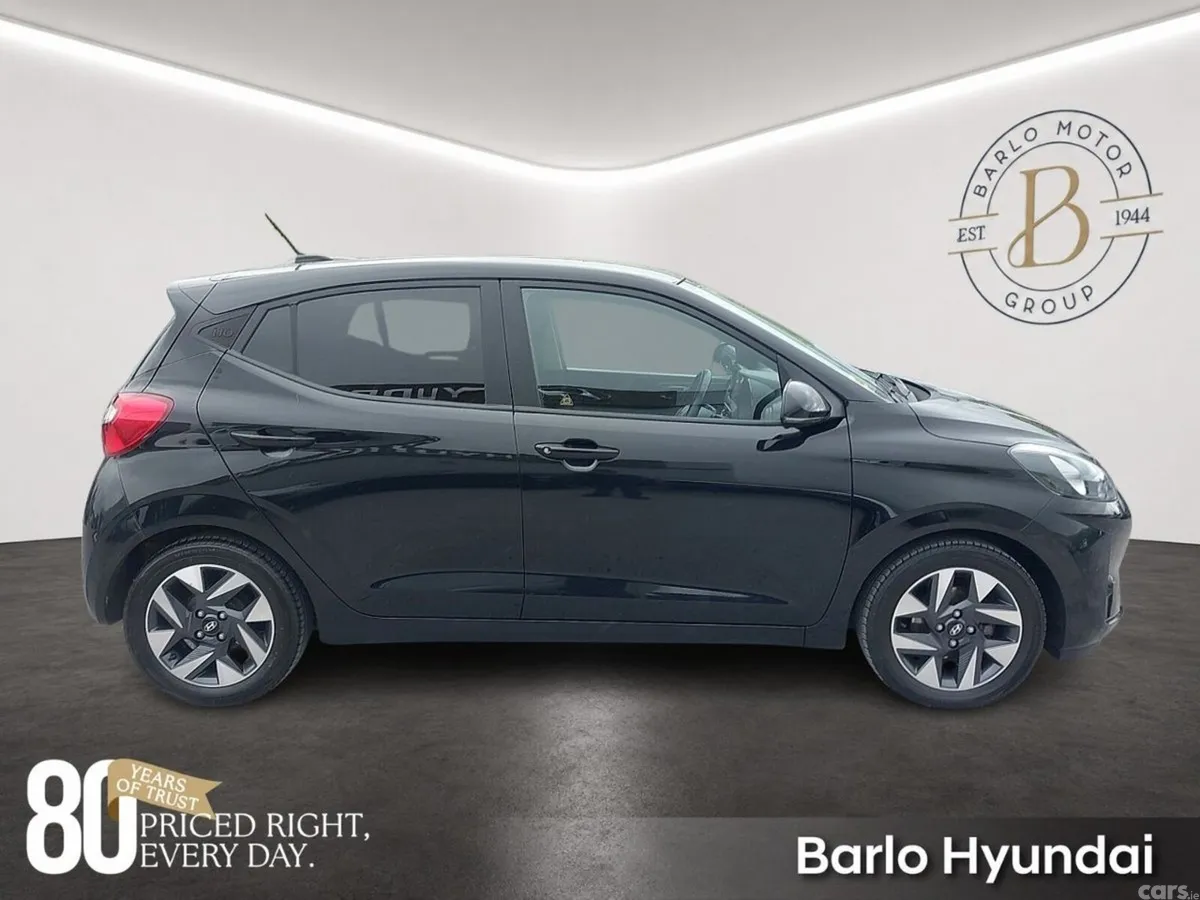 Hyundai i10 Hatchback, Petrol, 2024, Black