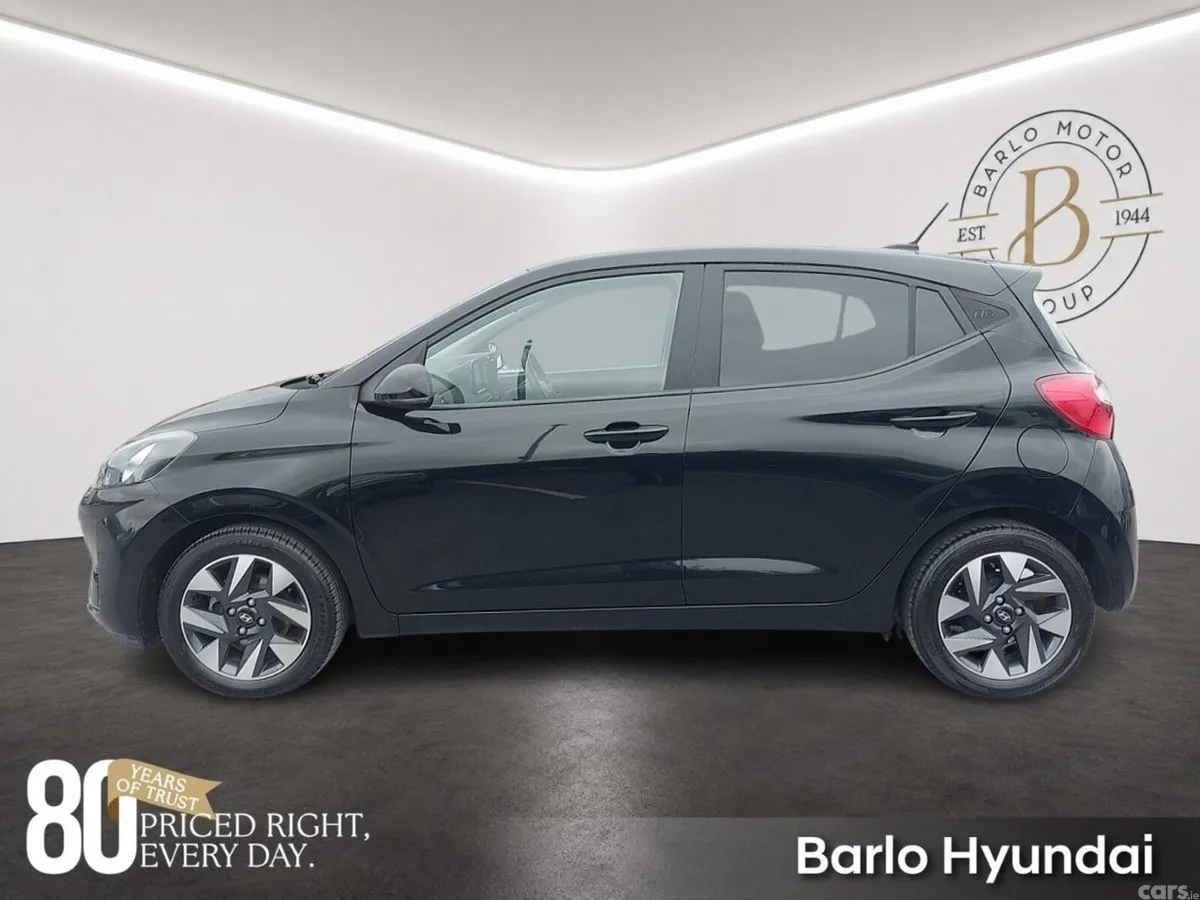 Hyundai i10 Hatchback, Petrol, 2024, Black