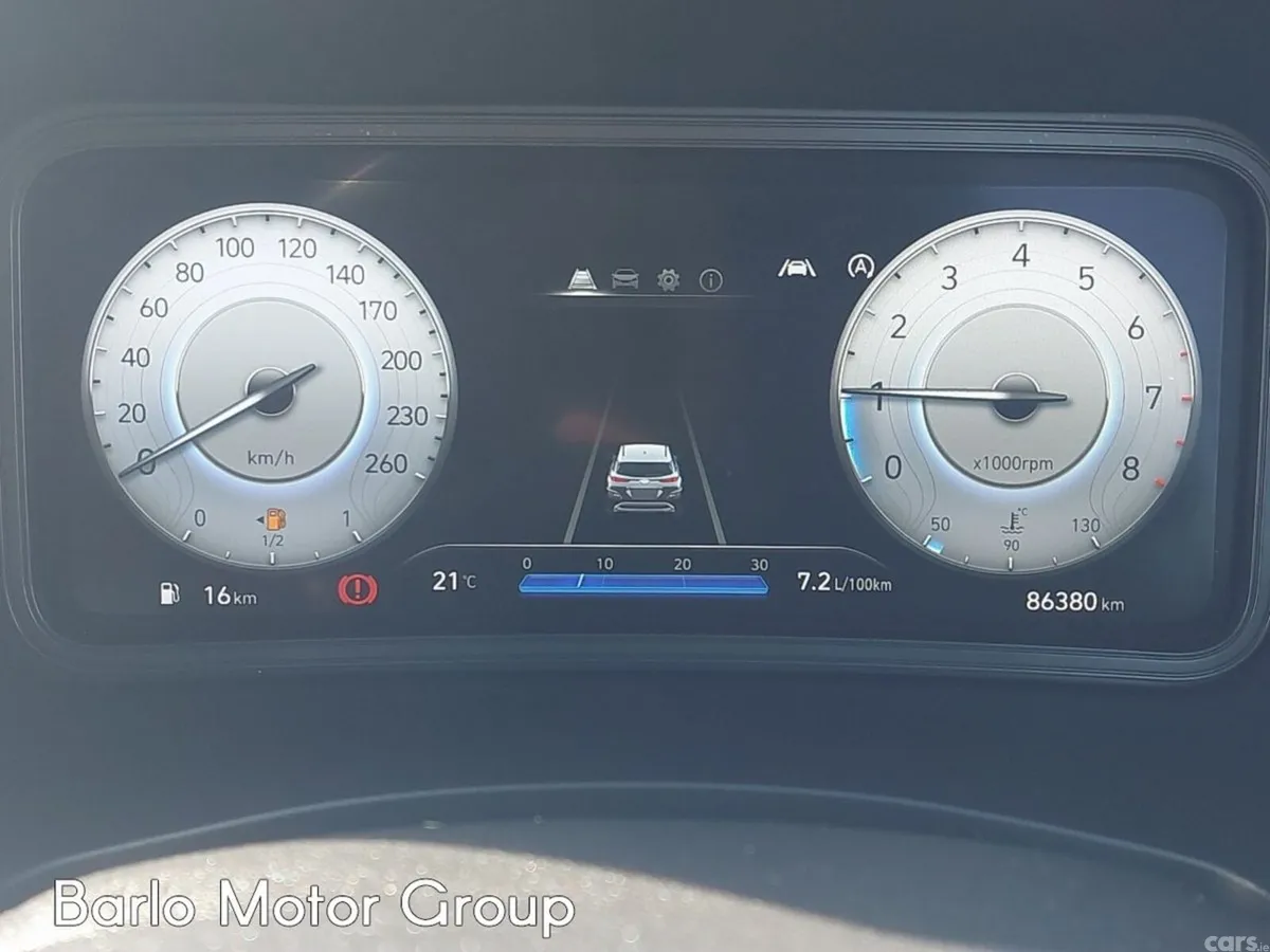 Hyundai KONA MPV, Petrol, 2022, White