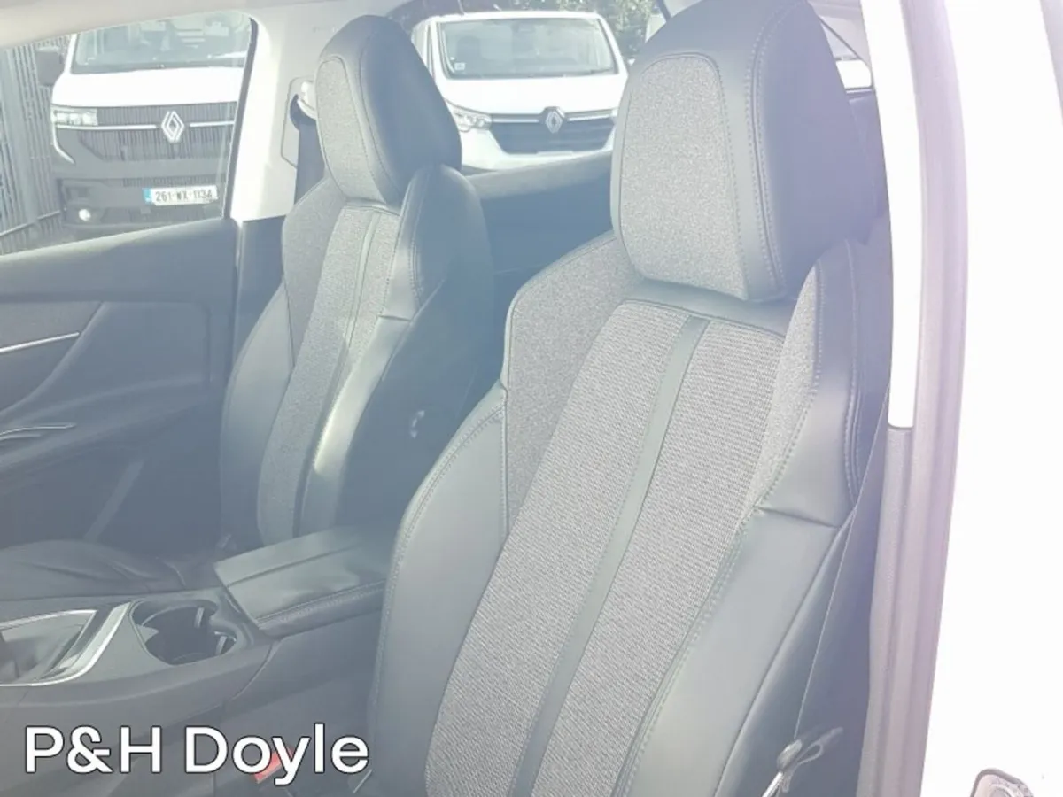 Peugeot 3008 SUV, Diesel, 2017, White