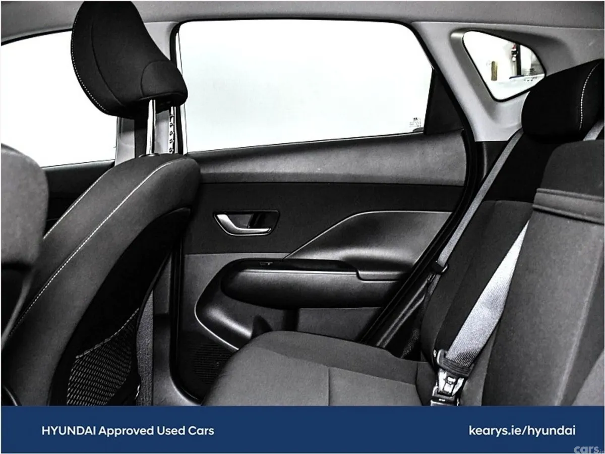 Hyundai KONA SUV, Petrol, 2026, White