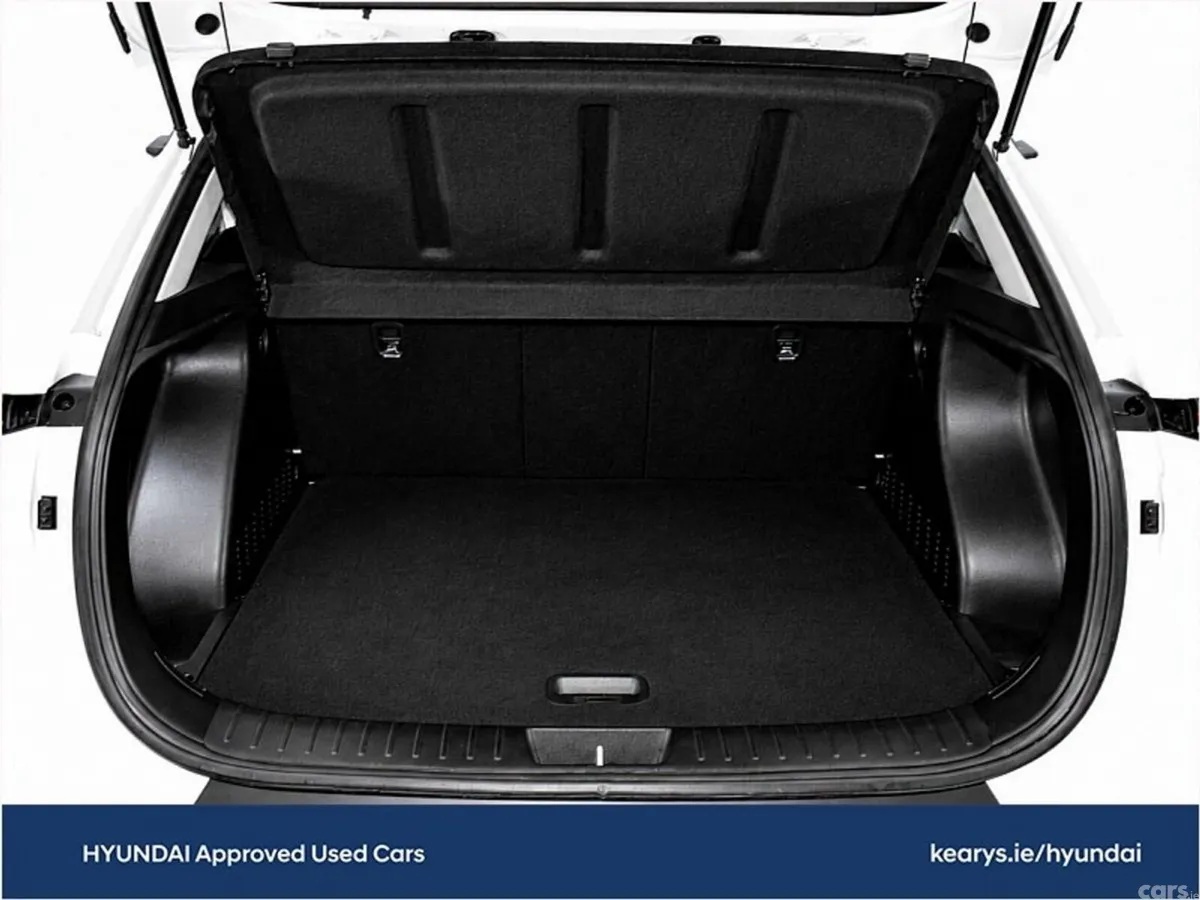 Hyundai KONA SUV, Petrol, 2026, White
