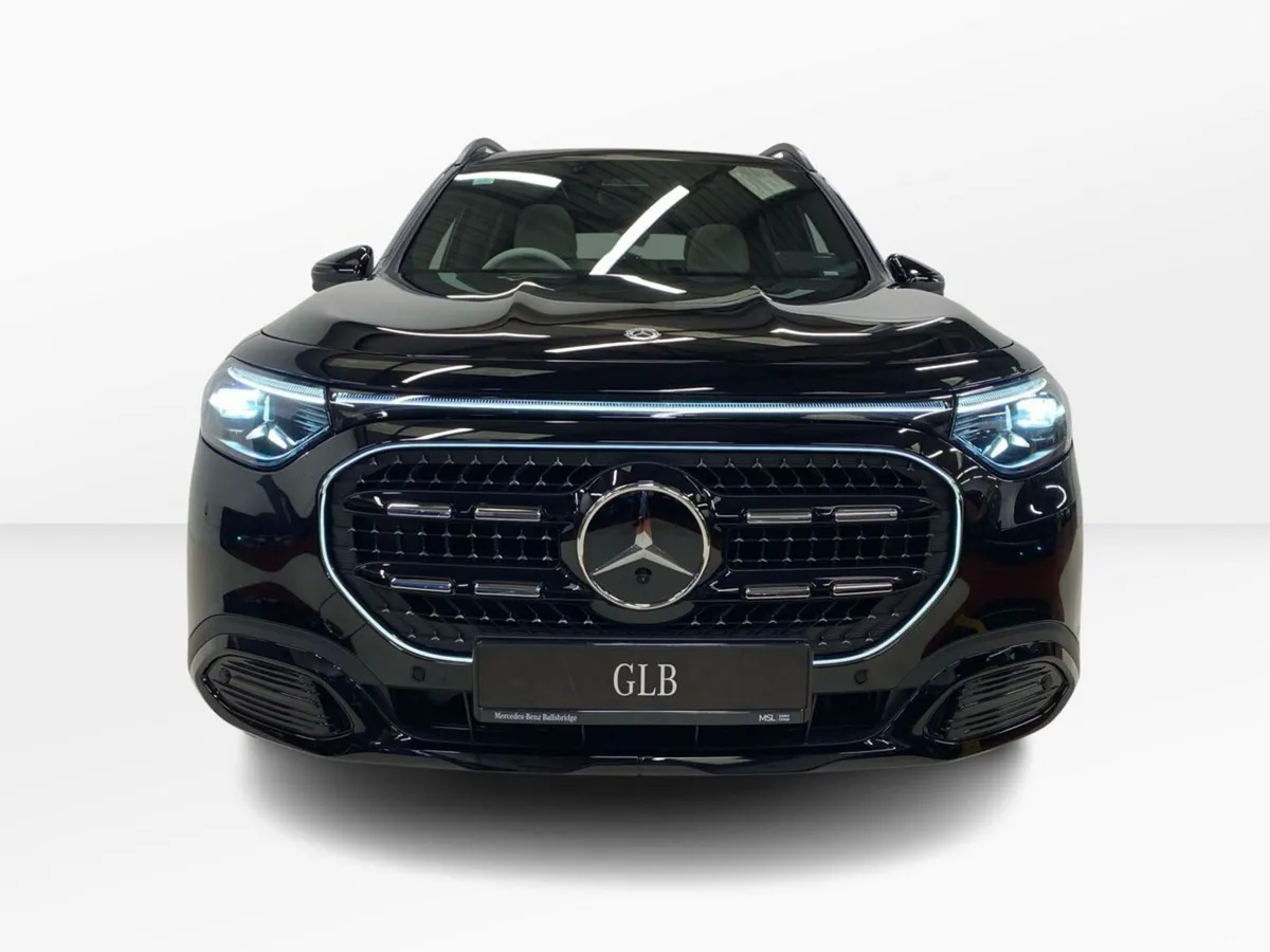 Mercedes-Benz GLB SUV, Petrol, 2026, Black