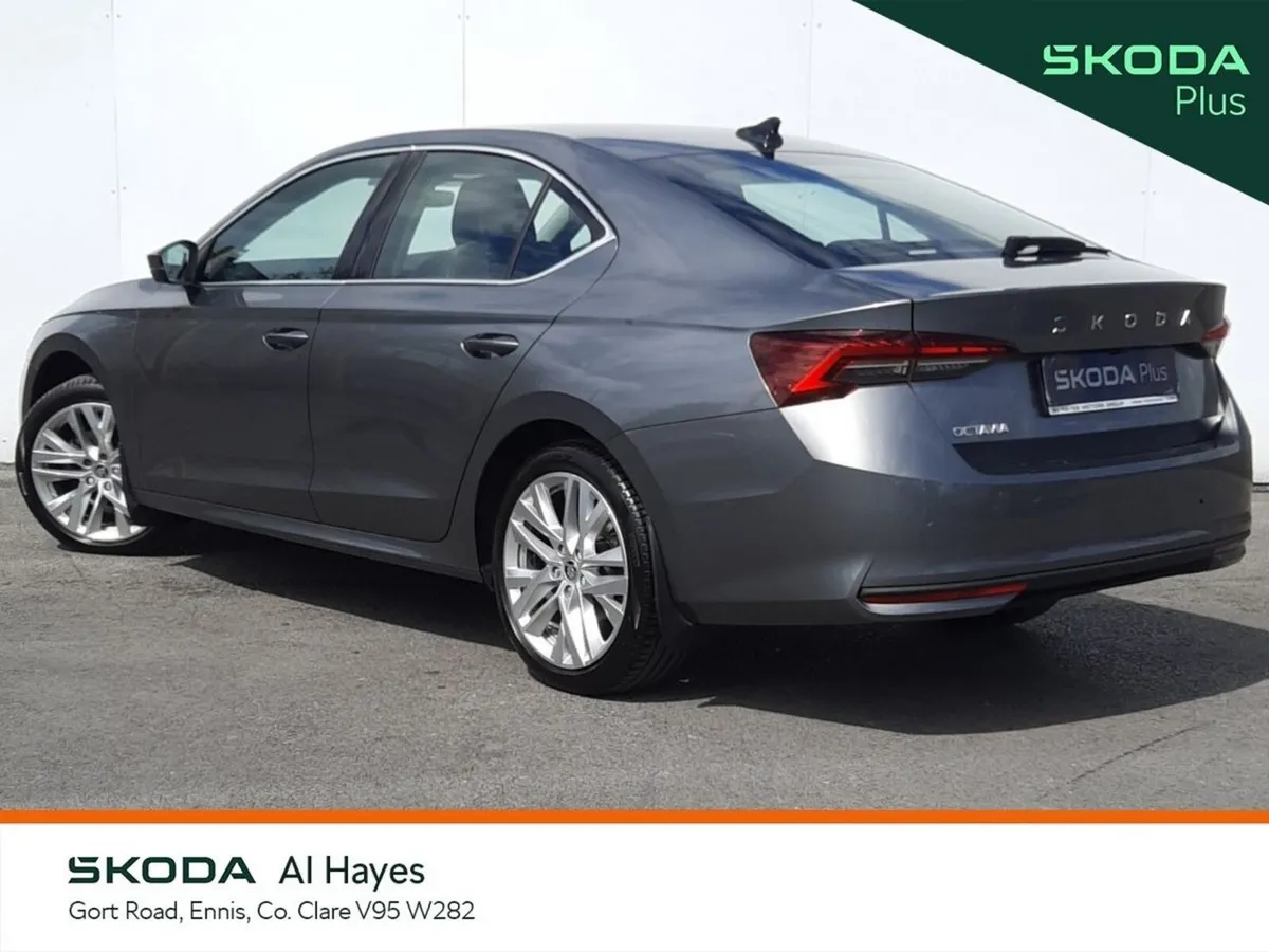 Skoda Octavia Saloon, Petrol, 2025, Grey