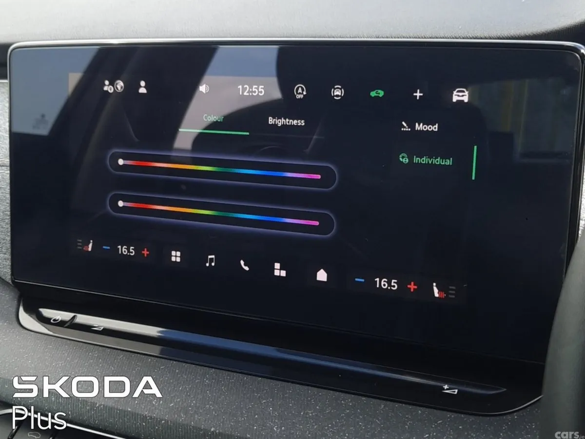 Skoda Octavia Saloon, Petrol, 2025, Grey